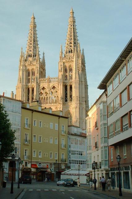 Burgos0903-16
View of the cathedral from another area in Burgos