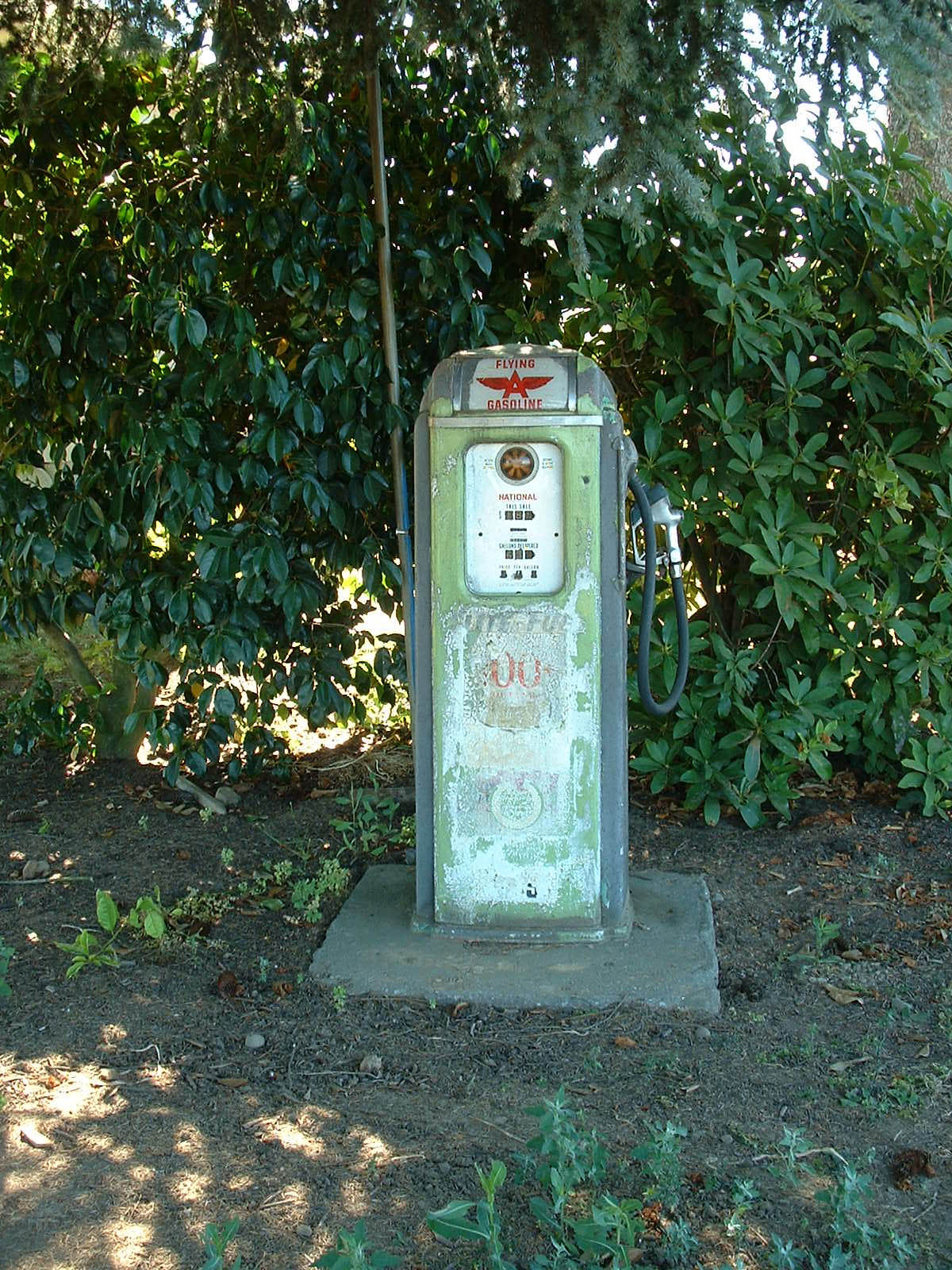 Portland Joanie's place-06 Antique gas pump on farm